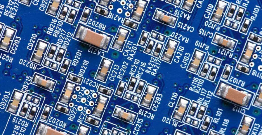 表面貼裝元件SMD電阻的發(fā)展趨勢是越來越小的元件